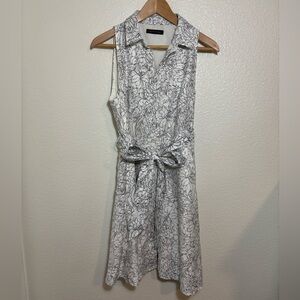 Banana Republic White and Black Floral Tie-Waist Sleeveless Shirt Dress